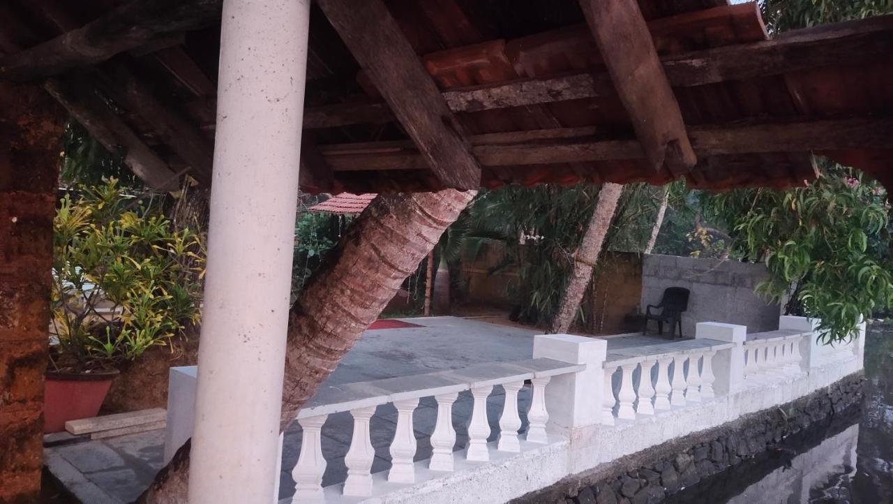 Ambadi'S Villa -Lake View Resort Pallipuram Exterior foto