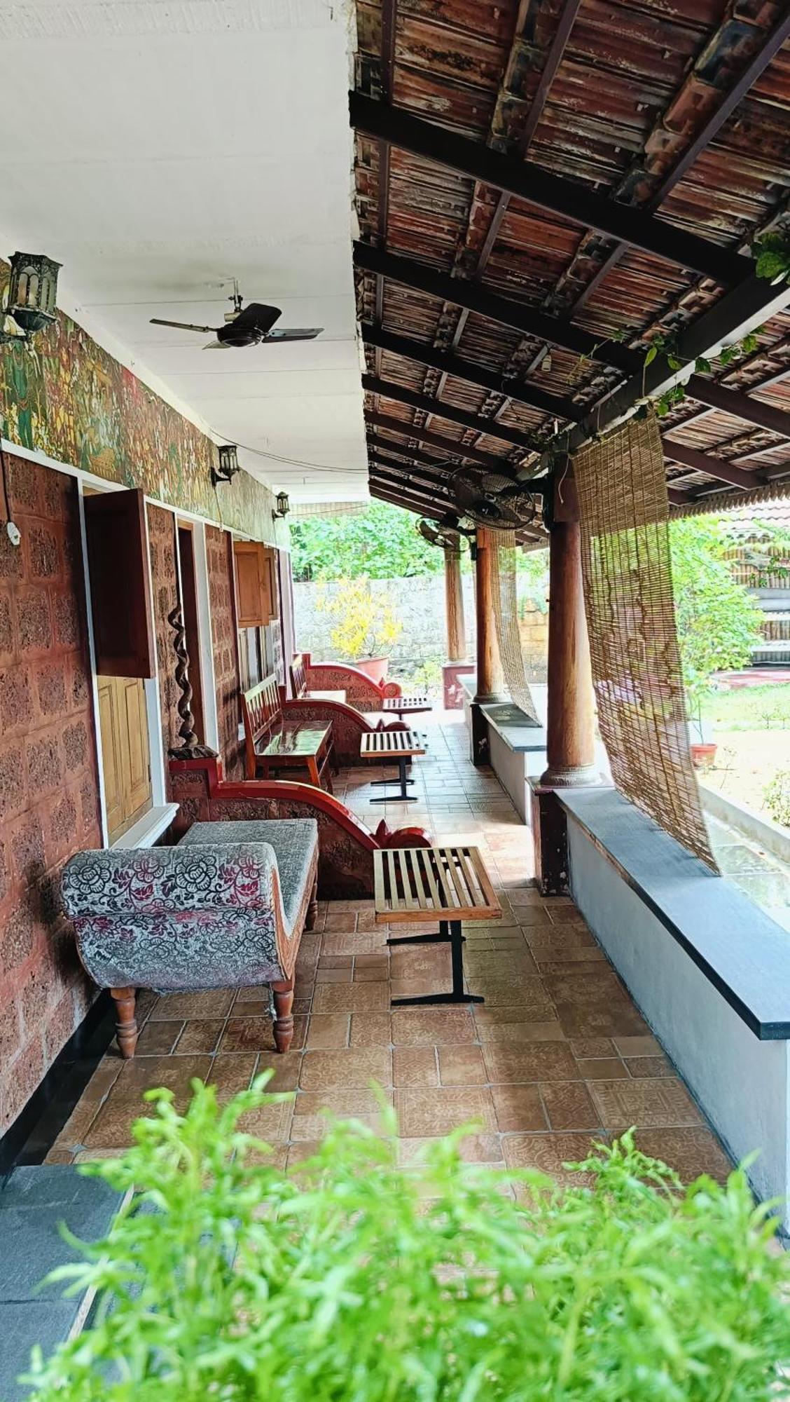 Ambadi'S Villa -Lake View Resort Pallipuram Exterior foto